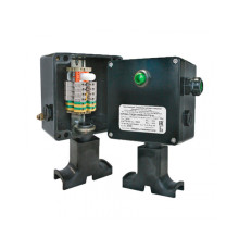 РТВ 601-ИС — соединительная коробка с устройством ввода кабеля под теплоизоляцию для подключения к сети саморегулирующихся нагревательных кабелей (с индикацией напряжения)